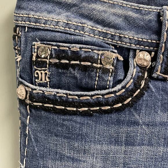 Miss Me Bootcut Jeans Size 30 Thick Stitch Embroidered Pockets Bling Grunge Y2K - Picture 7 of 8